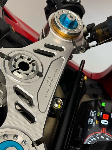 Ducati Panigale V4R DQS I Akrapovic I  Robotox Carbon Wheels 11 of 15