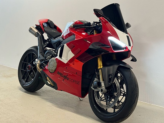 Ducati Panigale V4R DQS I Akrapovic I  Robotox Carbon Wheels 10 of 15