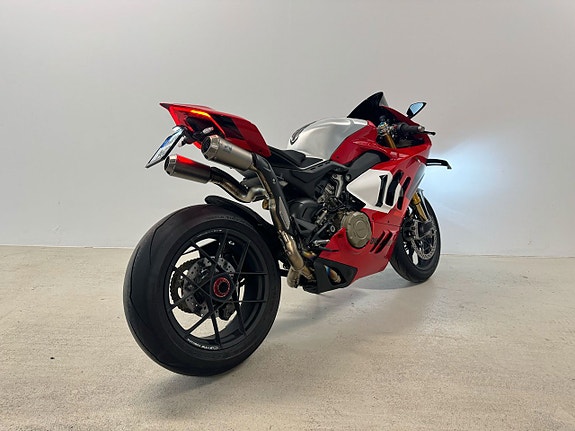 Ducati Panigale V4R DQS I Akrapovic I  Robotox Carbon Wheels 13 of 15