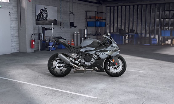 BMW S1000RR BMW S1000RR *NYHET 2025* Förbeställ för snabb lev. 2 of 3