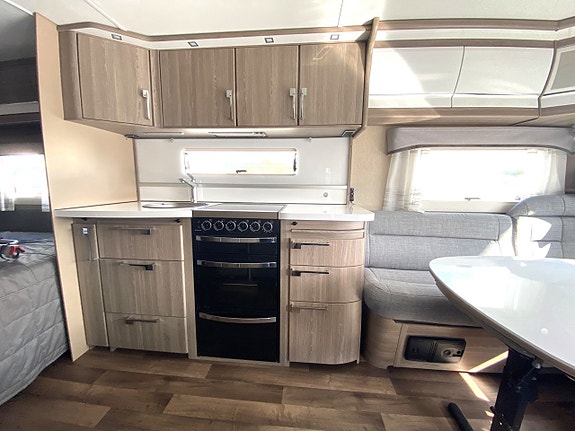Kabe Royal 560 XL KS, Förtält, Markis m sidor, 5 of 7
