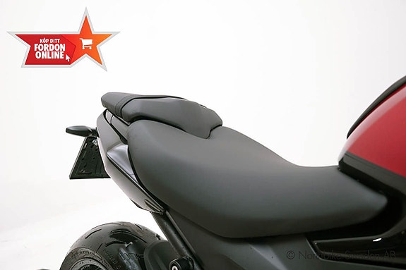 Triumph Motorcycles DAYTONA *AKRAPOVIC* DEMO* Nyhet 2025 13 of 19