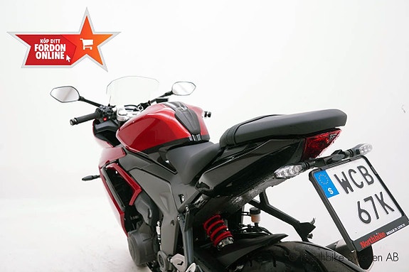Triumph Motorcycles DAYTONA *AKRAPOVIC* DEMO* Nyhet 2025 6 of 19