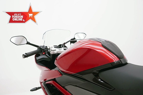 Triumph Motorcycles DAYTONA *AKRAPOVIC* DEMO* Nyhet 2025 8 of 19