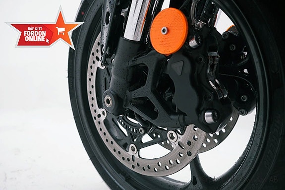 Triumph Motorcycles DAYTONA *AKRAPOVIC* DEMO* Nyhet 2025 10 of 19