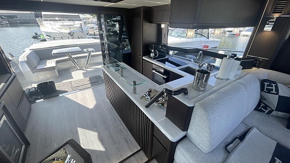 Galeon 700 Sky -2024 | Prissänkt 12 of 26