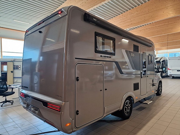 Adria CORAL 670 DL 60Y (60 Year Edition) 5 of 30