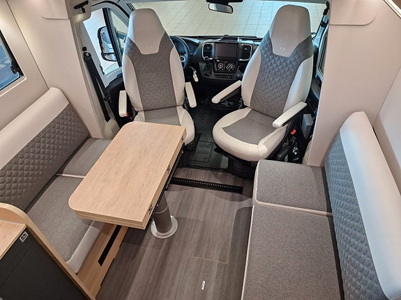 Adria CORAL 670 DL 60Y (60 Year Edition) 17 of 30