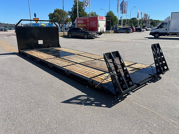 Bilcenter Flaket- Maskinflak med löstagbara ramper 6 of 12