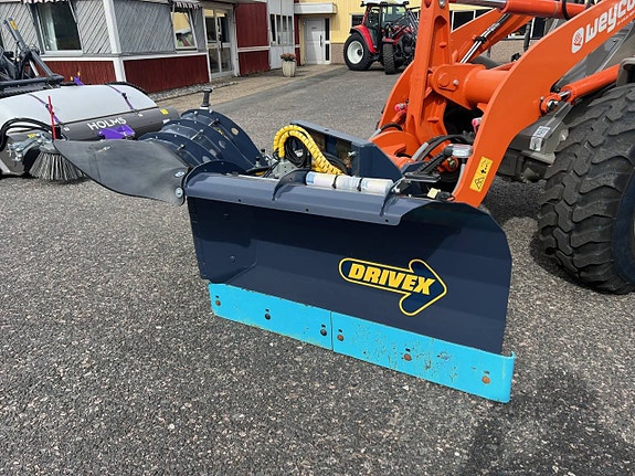 Vikplog Drivex 2,8m fäste till Weycor hjullastare