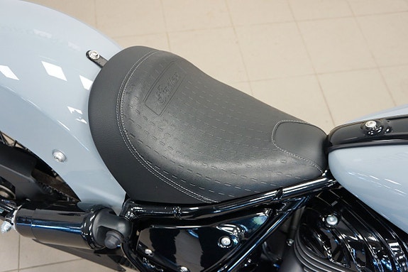 Indian CHIEF BOBBER DARK HORSE 1.8 THUNDER STROKE 111 V-TWIN | HÖSTPRIS! 15 of 16