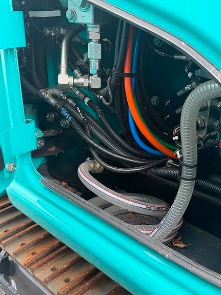 Kobelco SK 75 SR , UTHYRES 8 of 22