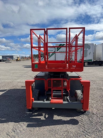 Saxlift SkyJack 6832RT Terräng - Begagnad 3 of 11