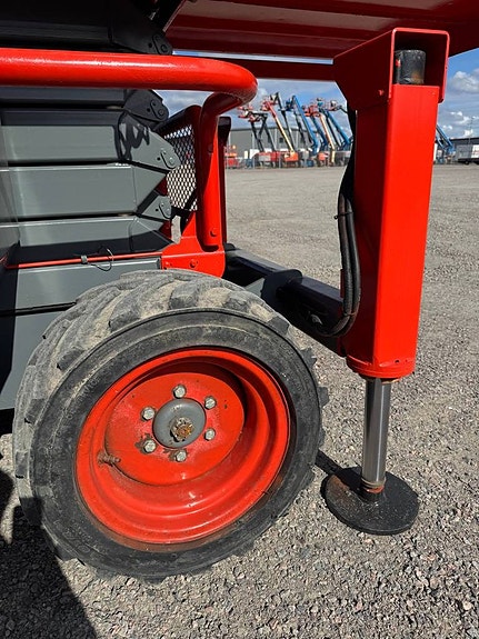 Saxlift SkyJack 6832RT Terräng - Begagnad 6 of 11