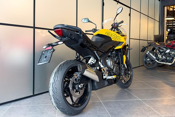 Triumph Tiger 800 Sport 3 of 5