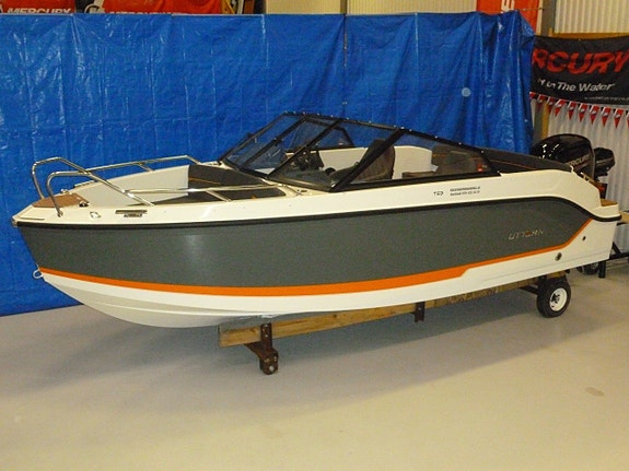 Uttern T53 Mercury F100 2021.