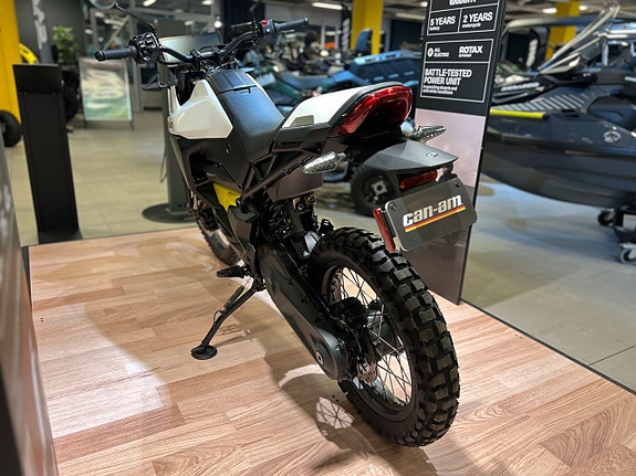 Can-Am Origin 6 of 15