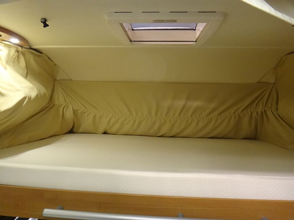LMC 800 " Queensbed " Taksäng " ALDE " 180 hk " 2 ÄG " 12 of 23