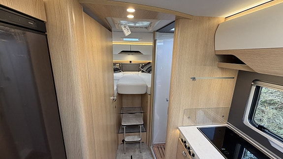Hymer B-MC I 680 Black-Line 11 of 20
