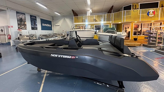 SeaStorm 14 HDPE Advantage Mercury F30 2026 ELPT EFI 2 of 5