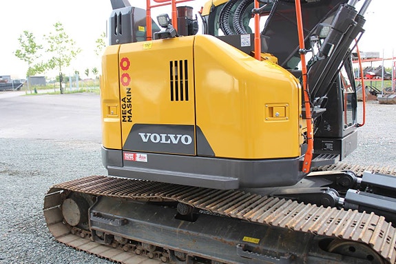 Uthyrning Bandgrävare Volvo ECR145 EL med GPS 4 of 7