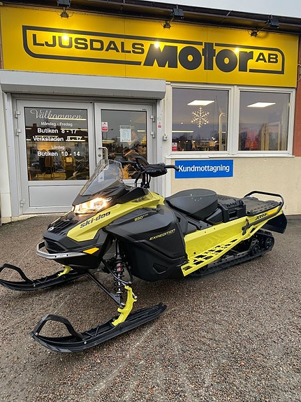Ski-doo Expedition