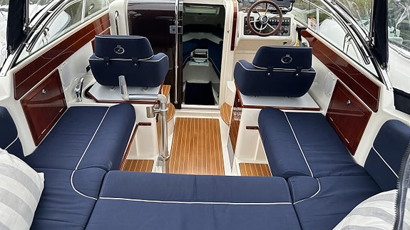 Aquador 23 DC / Mercruser 2,8 200 hk - 07