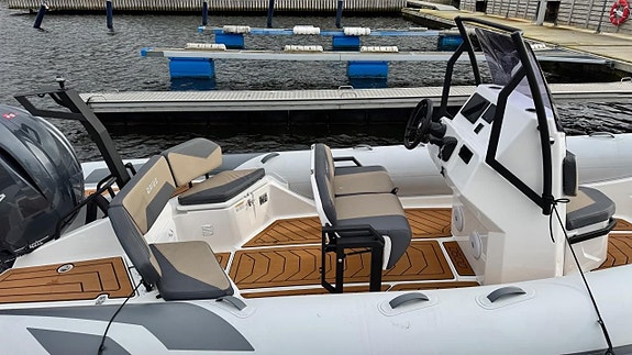 Grand 600 Lux -24 med Yamaha F 150 XSA -24 6 of 9