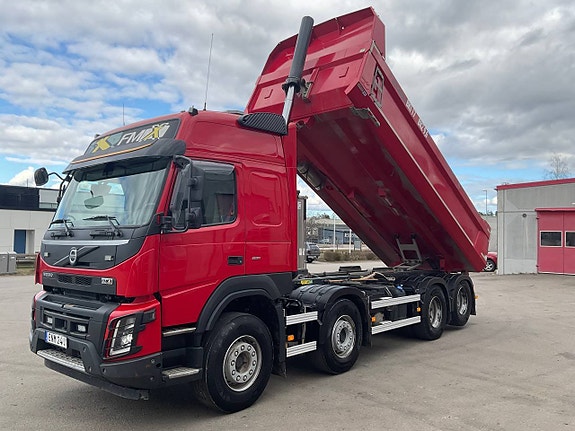 Volvo FMX 540 8x4 schaktbil lågmil 2 of 5