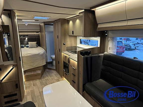 Kabe Royal X 780 LXL * F2F-soffa * Topputrustad * 18 of 25