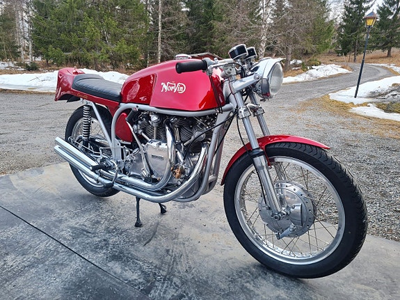 NORTON Norvin / Vincent 1000cc Cafe racer 2 of 27