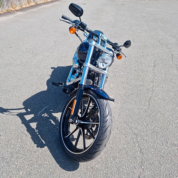 Harley-Davidson FXSB SOFTTAIL BREAKOUT, m. luftdämpning bak. 3 of 7