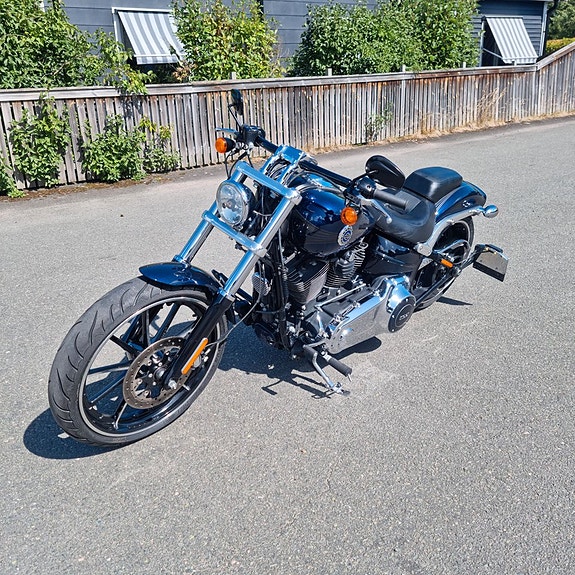 Harley-Davidson FXSB SOFTTAIL BREAKOUT, m. luftdämpning bak. 6 of 7