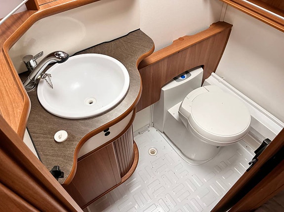 KABE ROYAL 520 XL KS. Alde/G-värme/Fjällvämare/Tält mm. 2011 9 of 11