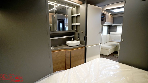 Knaus AZUR 500 FU 15 of 21
