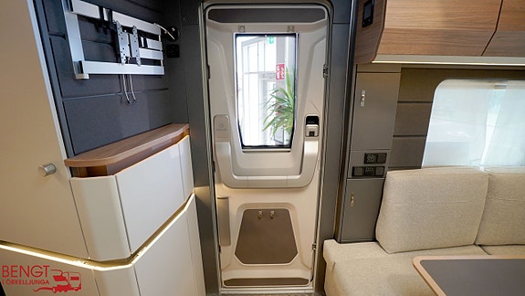 Knaus AZUR 500 FU 21 of 21