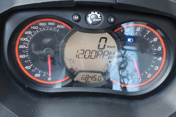 Ski-Doo RENEGADE X-RS 800 -17 4 of 4