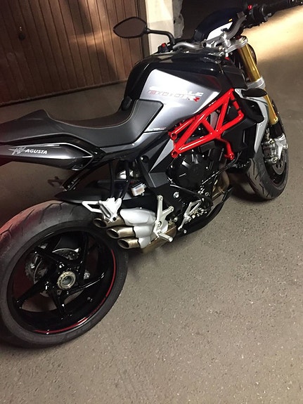MV Agusta Brutale RR 2 of 5