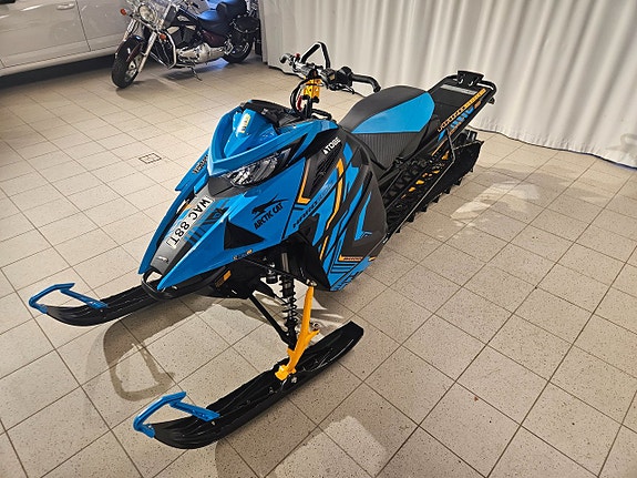 Arctic Cat M 8000 ALPHA superskick 4 of 5