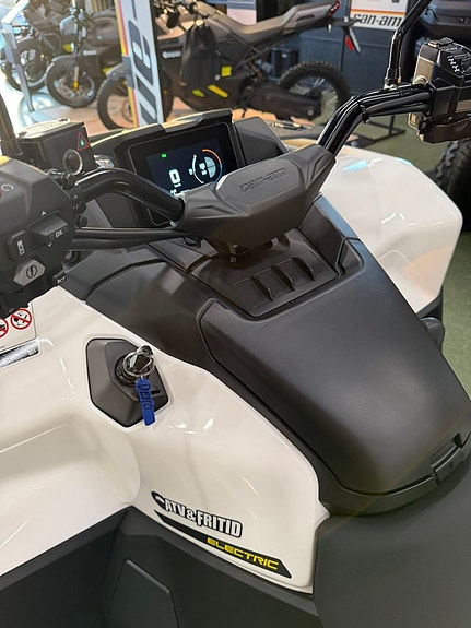 Can-Am NYHET! Outlander Electric. Finns att provköra! 5 of 8