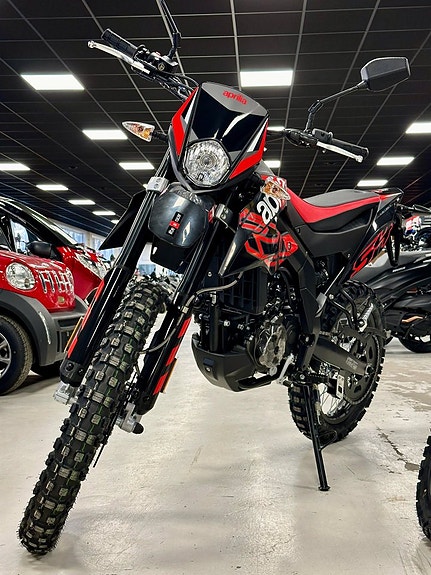 Aprilia RX 125 3 of 5