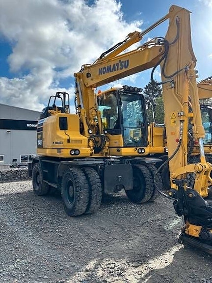 Komatsu PW148-11