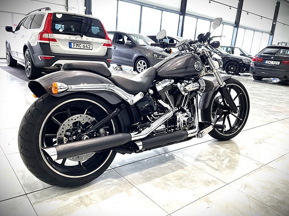 Harley-Davidson Breakout Twin Cam 103 B Cobra Ny Bes 1381 mil 7 of 25