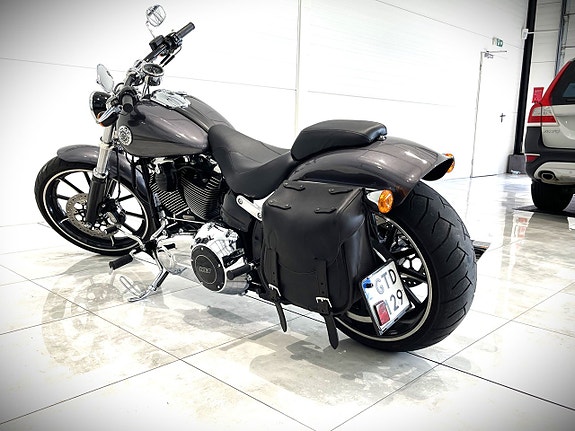 Harley-Davidson Breakout Twin Cam 103 B Cobra Ny Bes 1381 mil 13 of 25