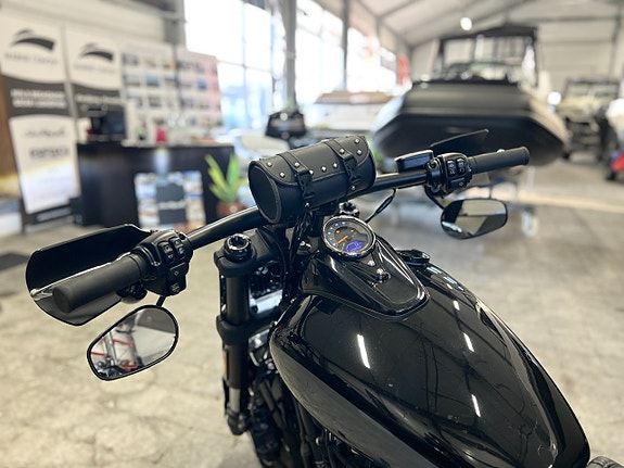 Harley-Davidson Fat Bob 114 V-Twin Milwaukee-Eight | Vance 13 of 16