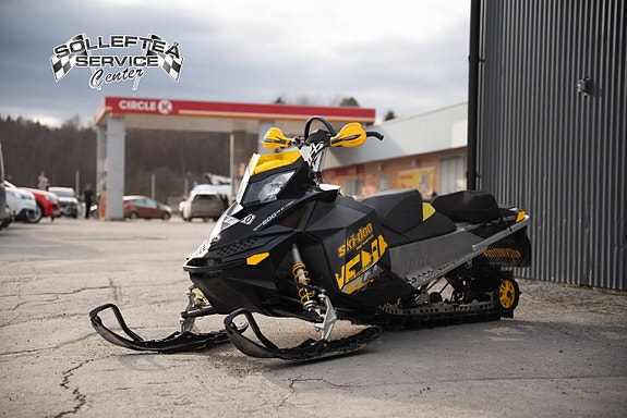 SKI-DOO SUMMIT 600 146" -09 2 of 10