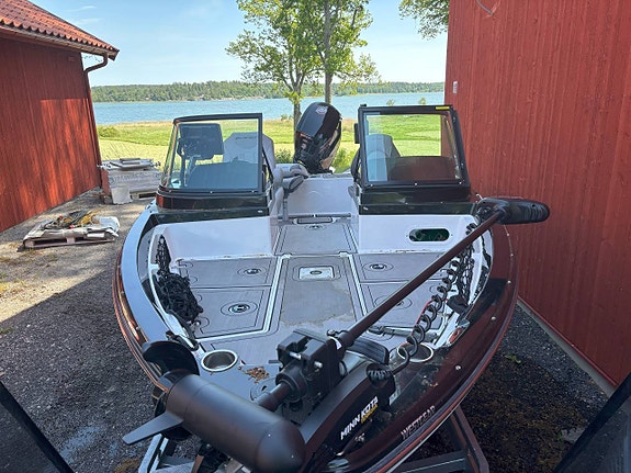 Larson FX 1750 DC- 2020 Mercury 115 Pro XS -Trailer