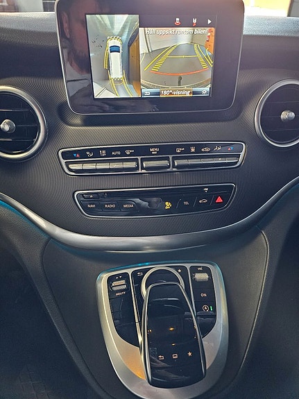 Mercedes-Benz V 250d 3.1t 7G-Tronic Plus Avantgarde SoV 16 of 17