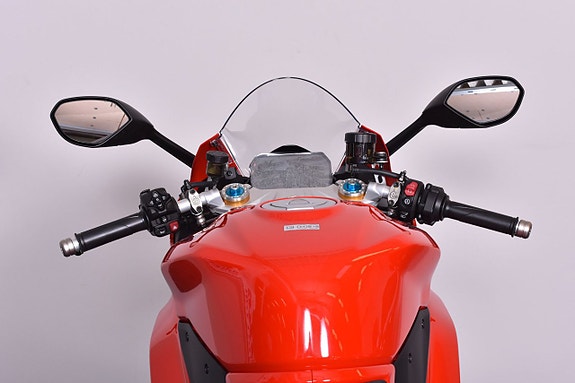Ducati Panigale V2 S 10 000:- i rabatt/ Bike trollhättan 12 of 21