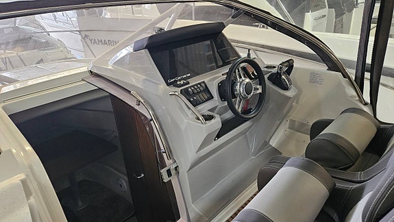 Jeanneau Cap Camarat 9.0 WA ny -21 2 x Yamaha F225 FETX FYND 4 of 12